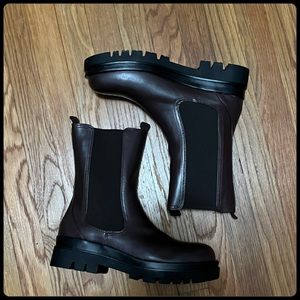NWT Brown Ankle Boots